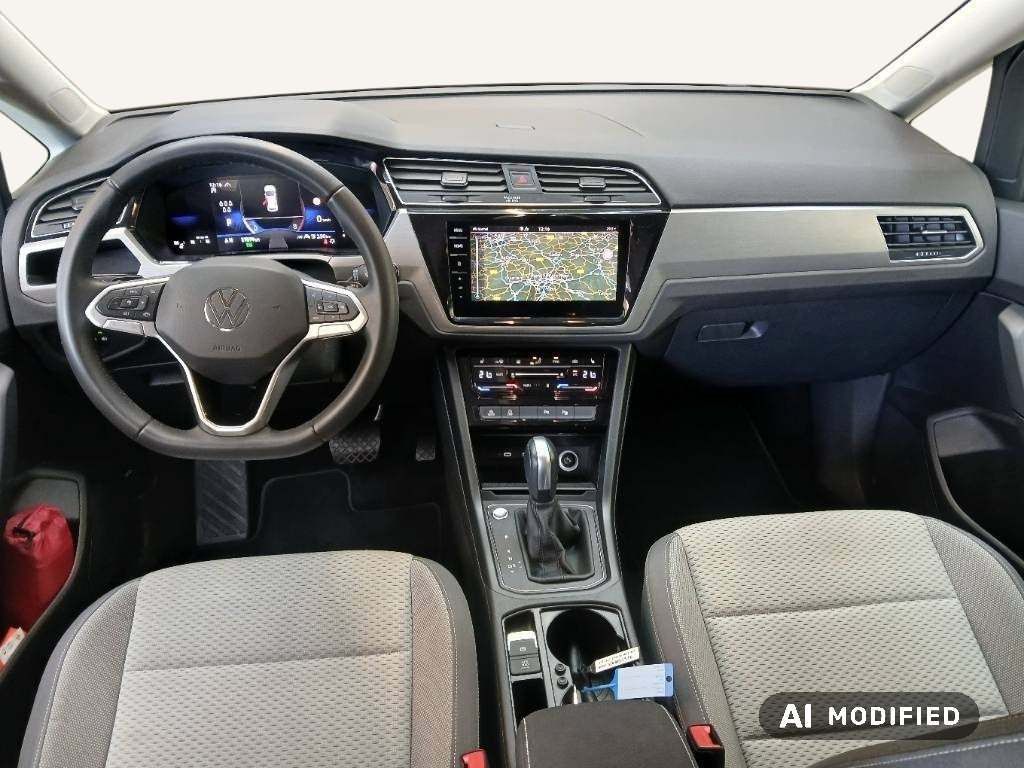 Volkswagen Touran 2025 г. Синий, пробег 27900 км