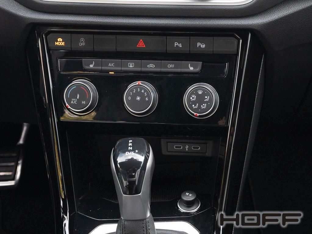 Volkswagen T-Roc 2024 г. Серый, пробег 17900 км