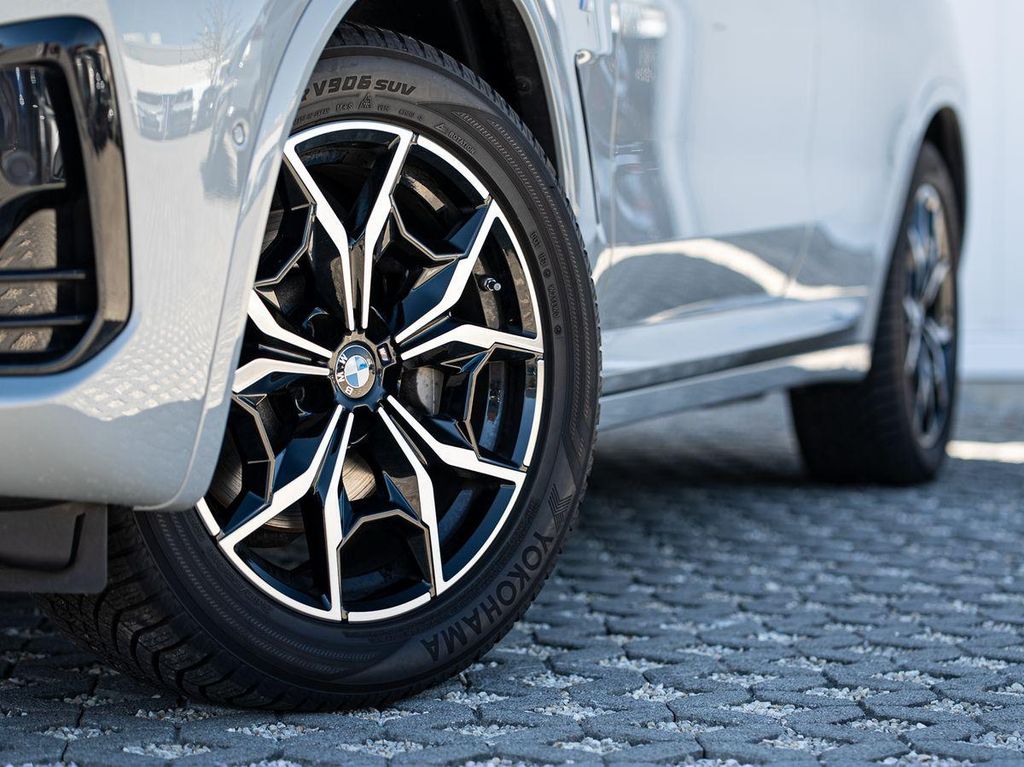BMW X4 2025 г. Серый, пробег 8390 км