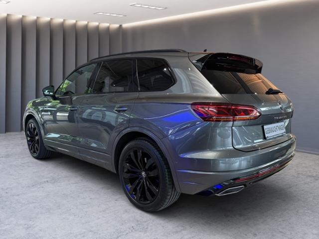 Volkswagen Touareg 2022 г. Серый, пробег 52400 км