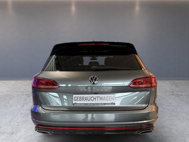 Volkswagen Touareg 2022 г. Серый, пробег 52400 км