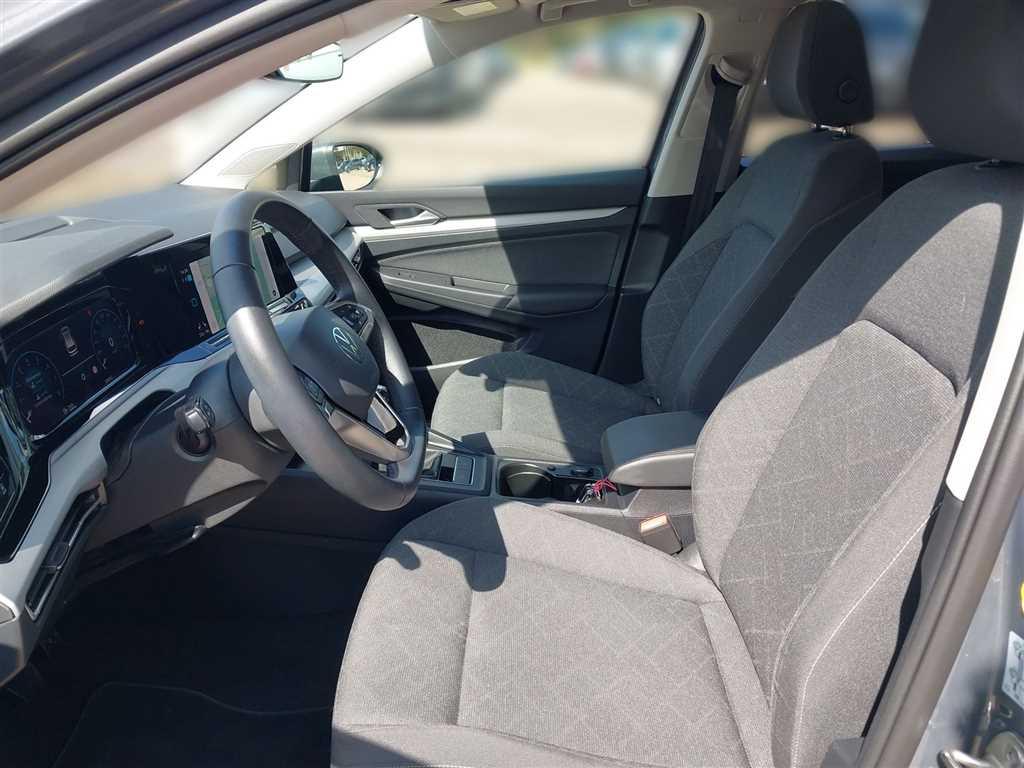 Volkswagen Golf 2024 г. Серый, пробег 38686 км