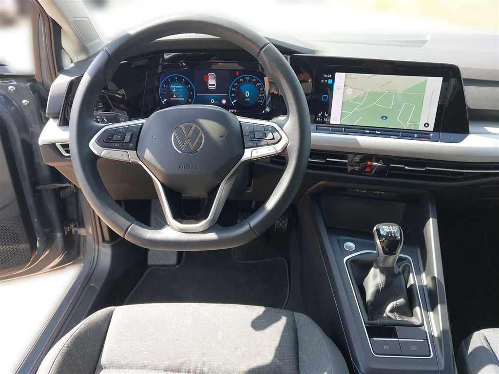 Volkswagen Golf 2024 г. Серый, пробег 38686 км