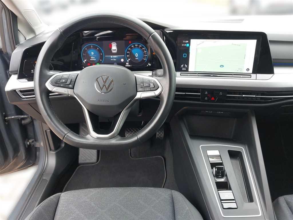 Volkswagen Golf 2024 г. Серый, пробег 59047 км