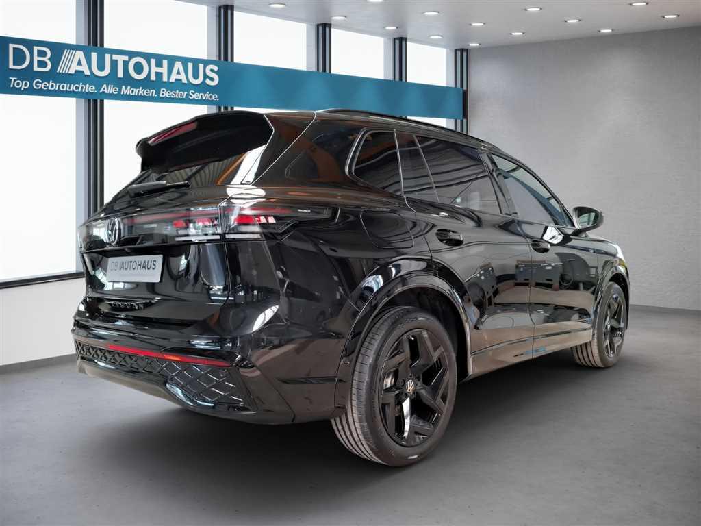 Volkswagen Tiguan 2025 г. Чёрный, пробег 37670 км