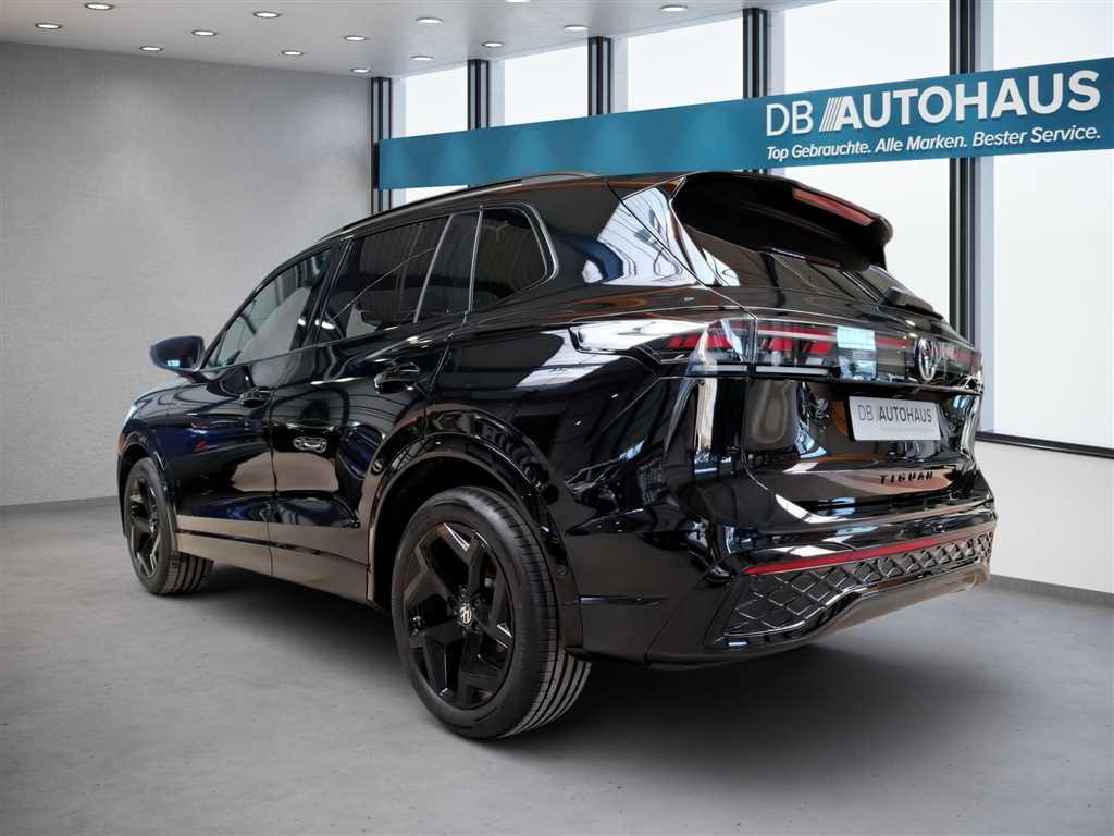 Volkswagen Tiguan 2025 г. Чёрный, пробег 37670 км