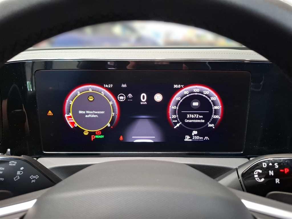 Volkswagen Tiguan 2025 г. Чёрный, пробег 37670 км