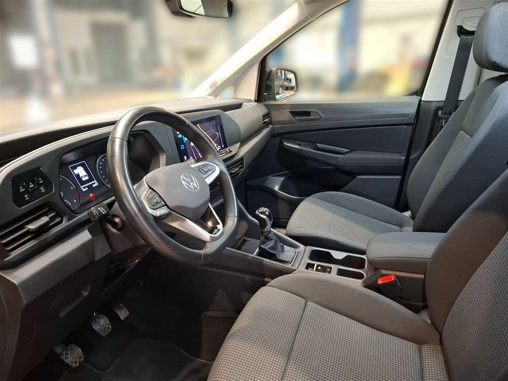 Volkswagen Caddy 2022 г. Чёрный, пробег 15616 км