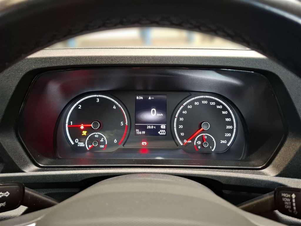 Volkswagen Caddy 2022 г. Чёрный, пробег 15616 км
