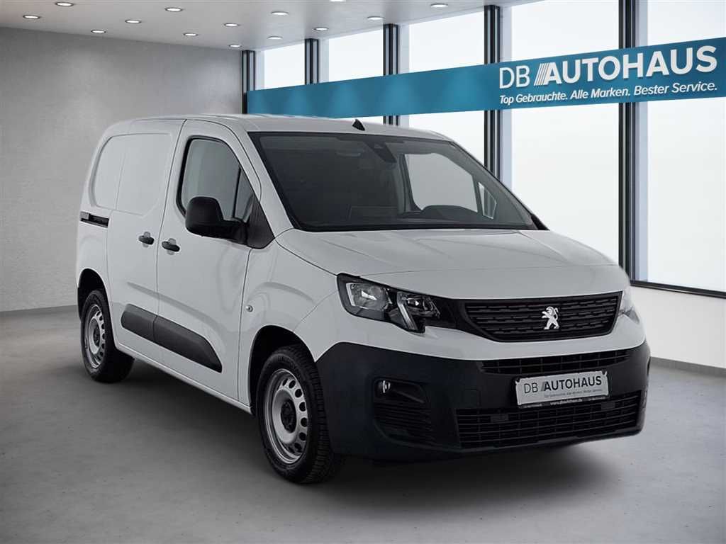 Peugeot Partner 2022 г. Белый, пробег 51783 км