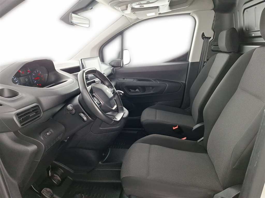 Peugeot Partner 2022 г. Белый, пробег 51783 км
