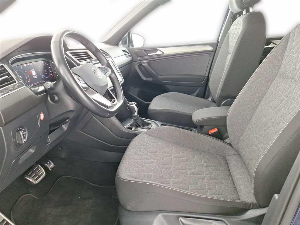 Volkswagen TIGUAN ALLSPACE 2024 г. Синий, пробег 45695 км