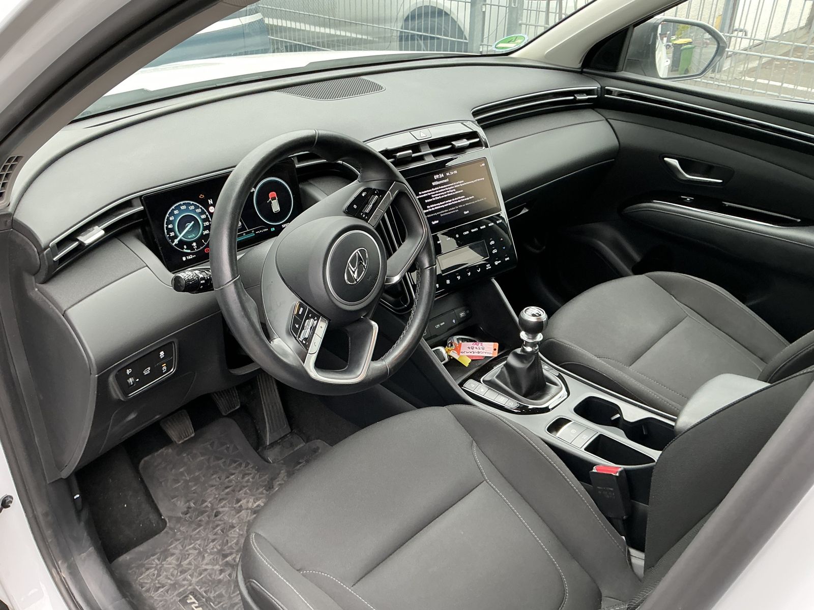 Hyundai Tucson 2021 г. Белый, пробег 58500 км