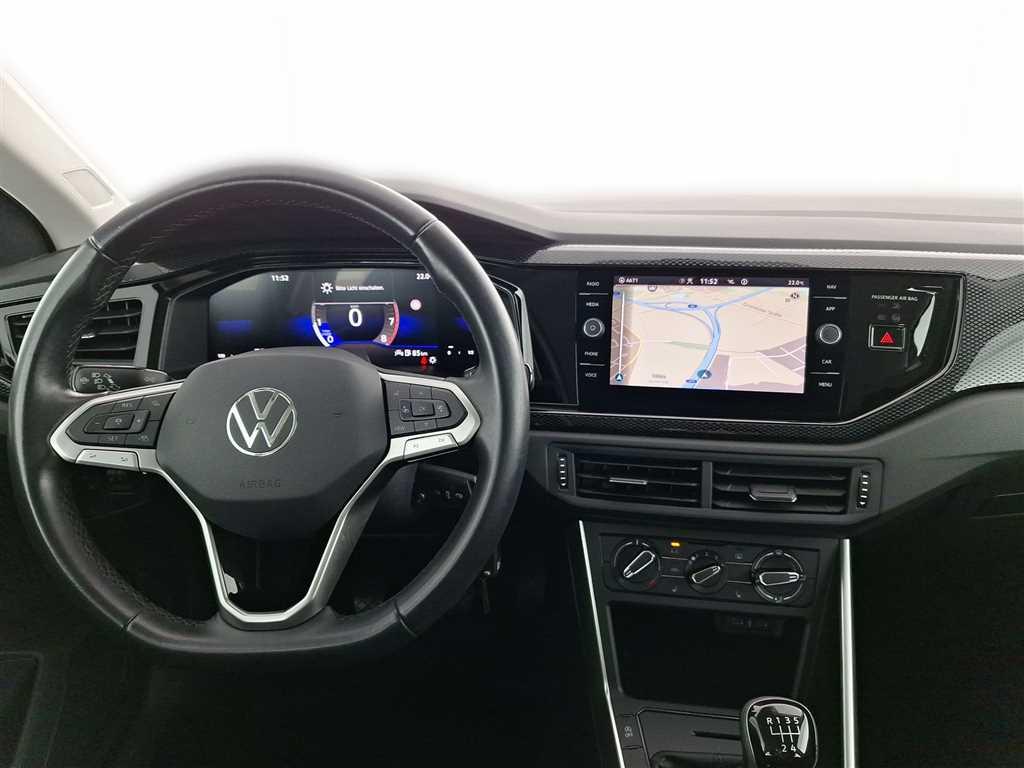 Volkswagen Polo 2024 г. Синий, пробег 21887 км