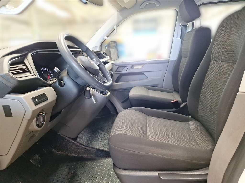 Volkswagen T6 TRANSPORTER 2022 г. Белый, пробег 47601 км