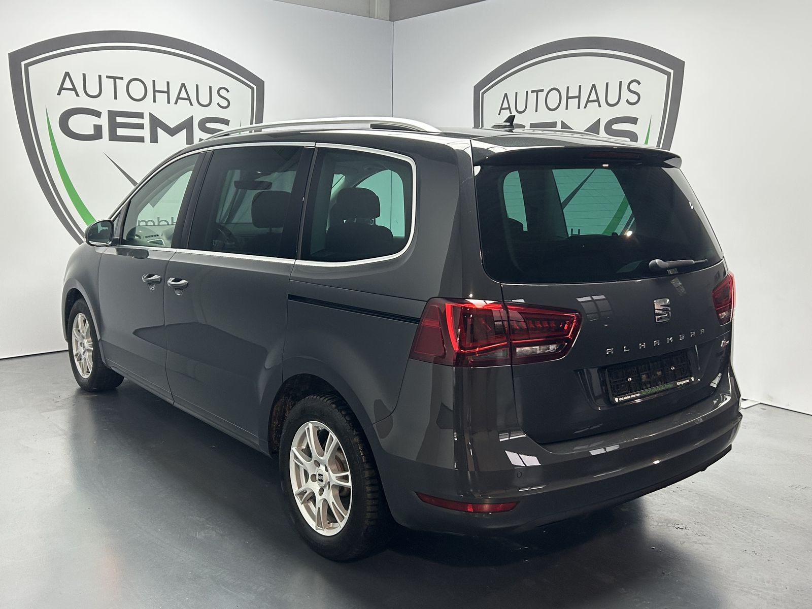SEAT Alhambra 2022 г. Серый, пробег 57000 км