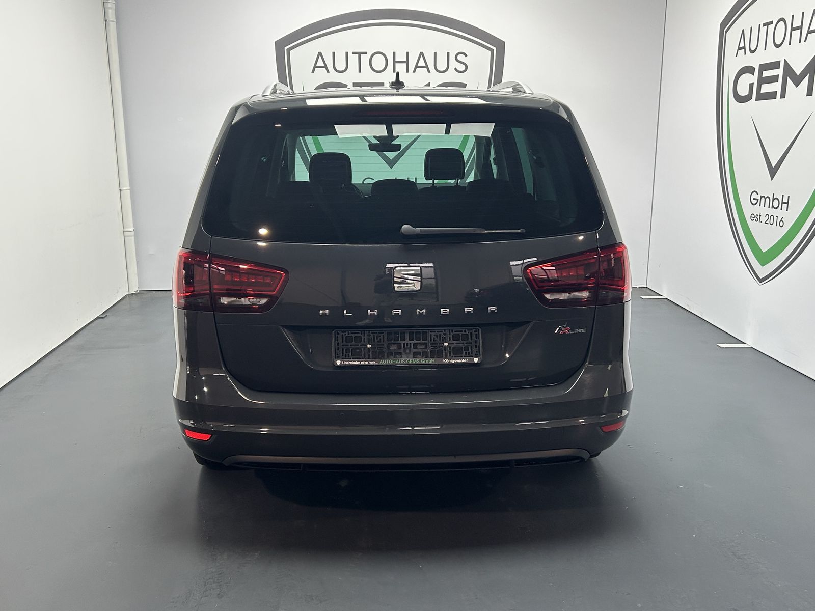 SEAT Alhambra 2022 г. Серый, пробег 57000 км