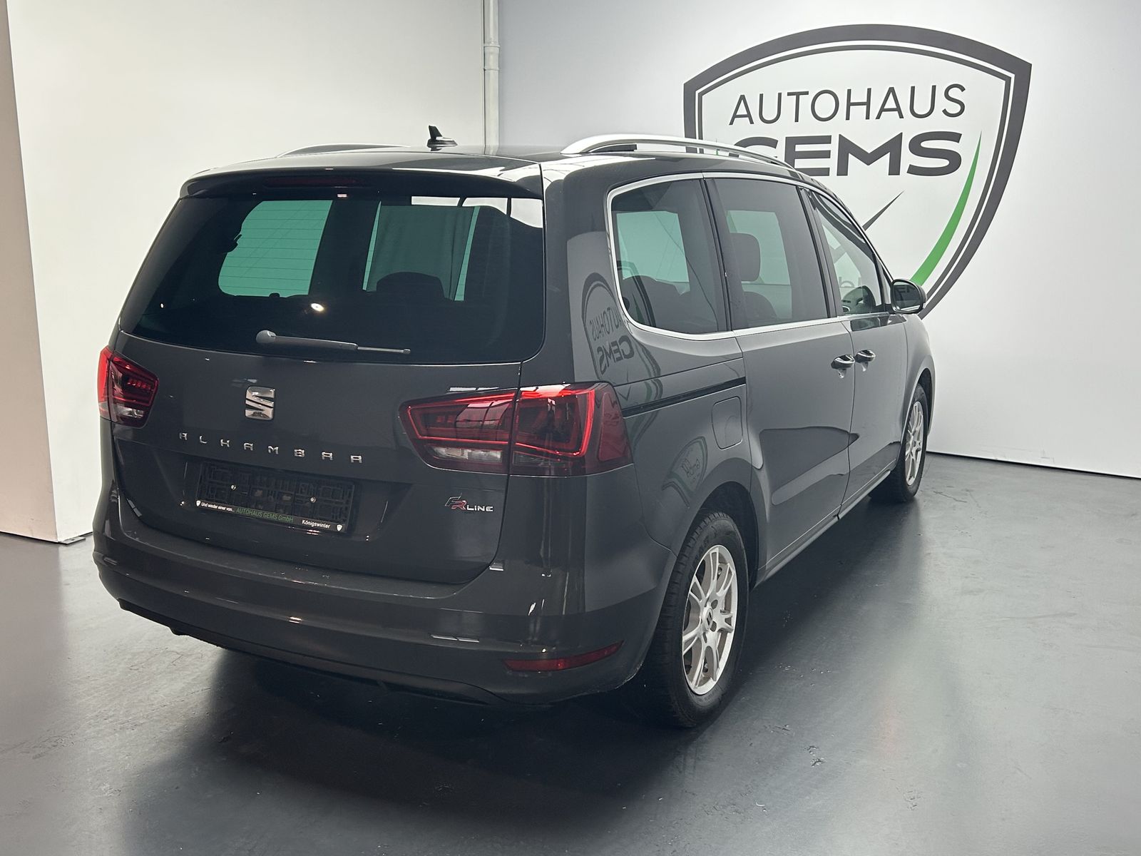 SEAT Alhambra 2022 г. Серый, пробег 57000 км