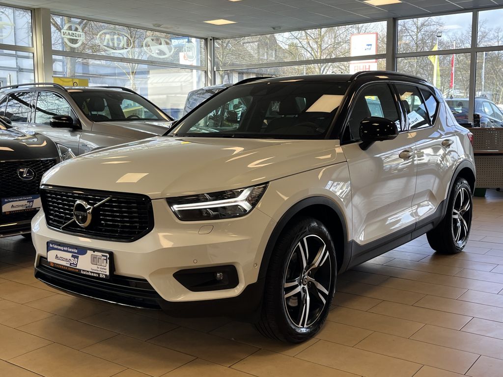Volvo XC40 2021 г. Белый, пробег 34990 км