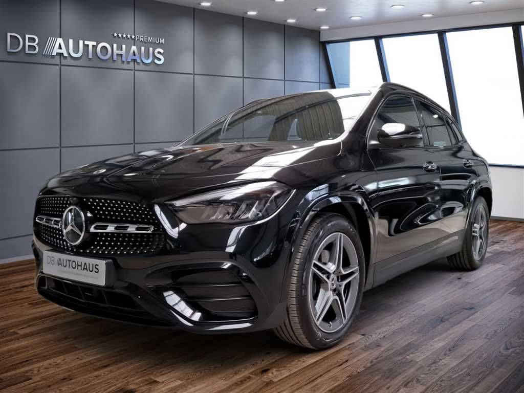 Mercedes-Benz GLA 200 2024 г. Чёрный, пробег 22942 км