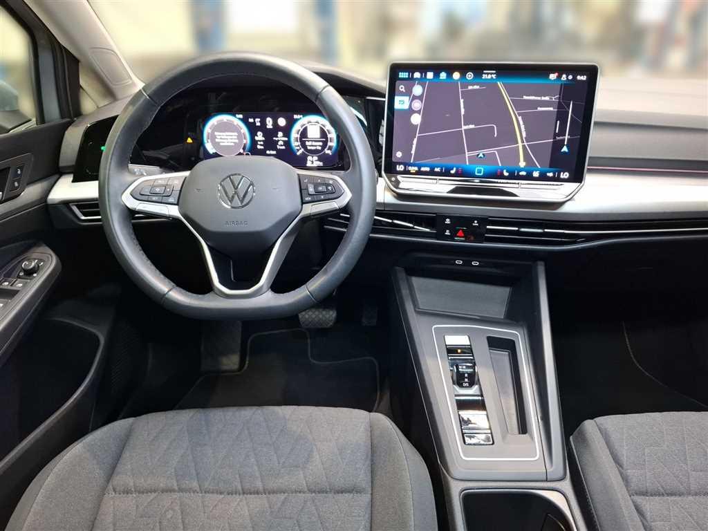 Volkswagen Golf 2025 г. Серебристый, пробег 52935 км