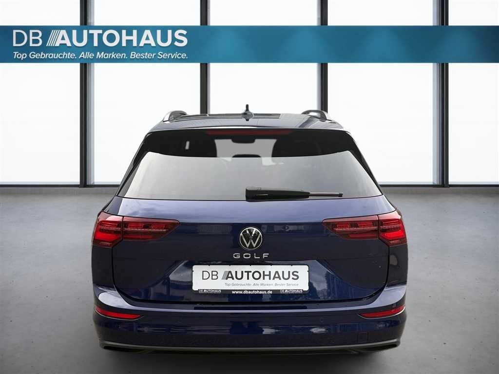 Volkswagen Golf 2024 г. Синий, пробег 41349 км