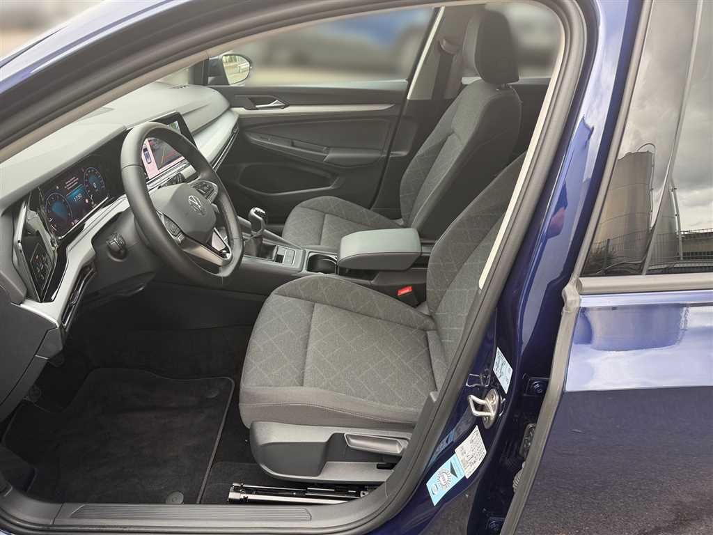 Volkswagen Golf 2024 г. Синий, пробег 41349 км