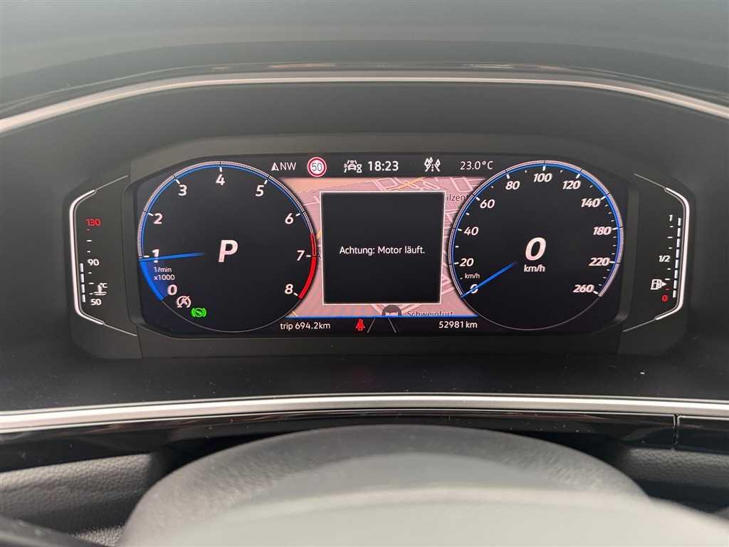 Volkswagen T-Roc 2024 г. Чёрный, пробег 52978 км