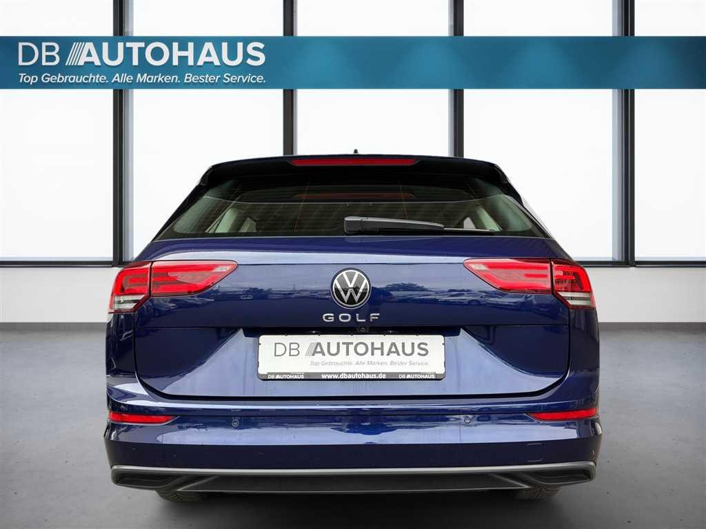 Volkswagen Golf 2023 г. Синий, пробег 44137 км