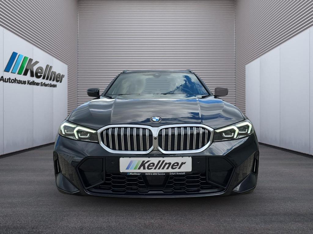 BMW 330 2025 г. Чёрный, пробег 42348 км
