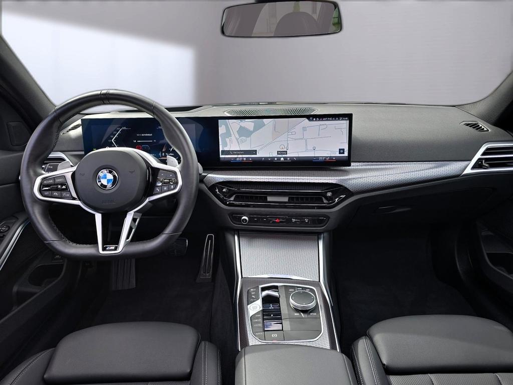 BMW 330 2025 г. Чёрный, пробег 42348 км