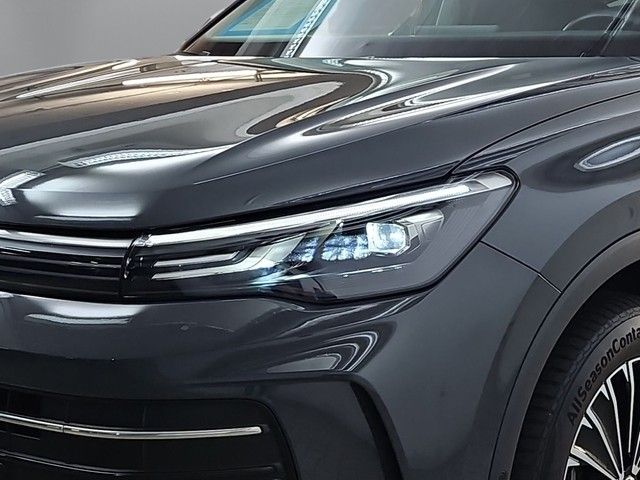 Volkswagen Tiguan 2024 г. Серый, пробег 44805 км