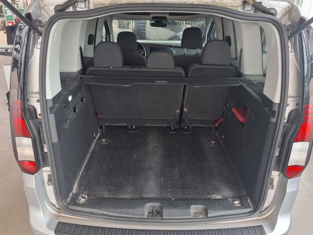 Volkswagen Caddy 2022 г. Серебристый, пробег 59798 км