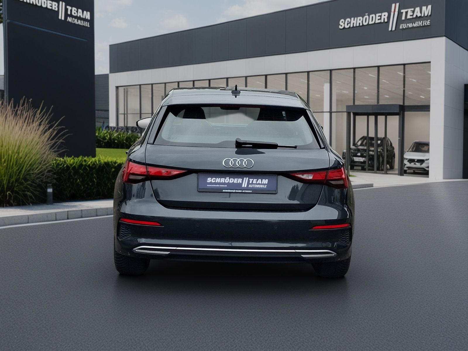 Audi A3 2023 г. Серый, пробег 31505 км