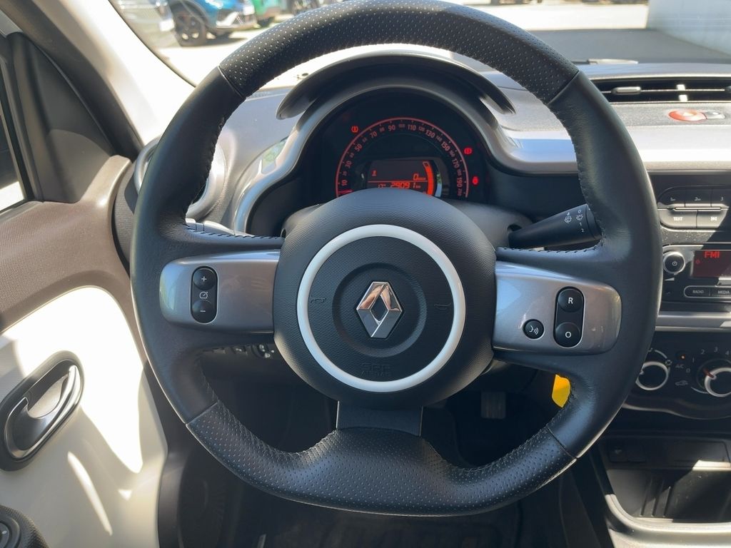 Renault Twingo 2022 г. Белый, пробег 29110 км