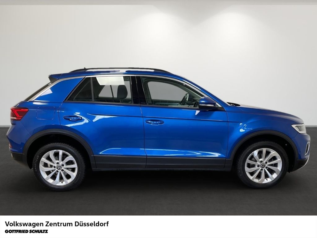 Volkswagen T-Roc 2023 г. Синий, пробег 57442 км