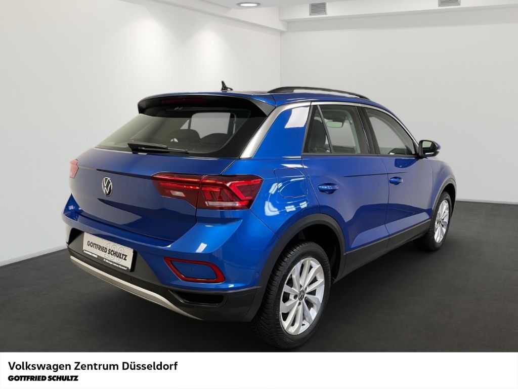 Volkswagen T-Roc 2023 г. Синий, пробег 57442 км