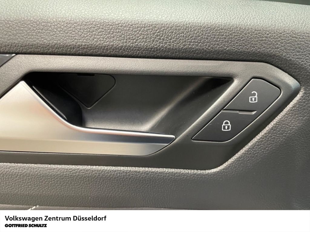 Volkswagen T-Roc 2024 г. Белый, пробег 36779 км