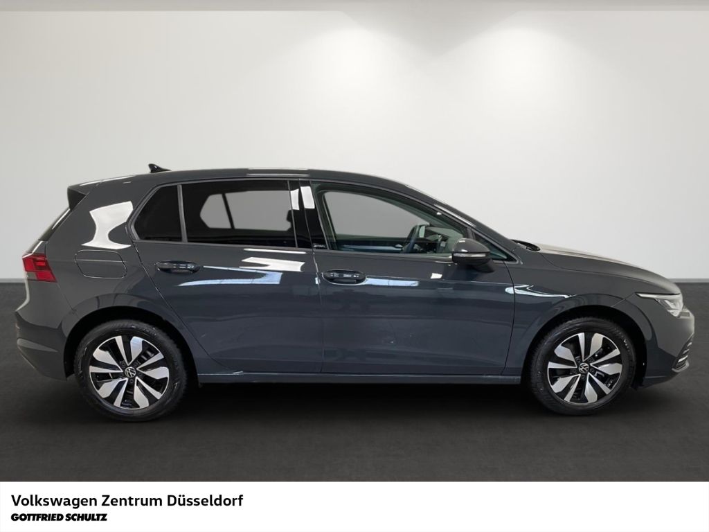 Volkswagen Golf 2024 г. Серый, пробег 22759 км