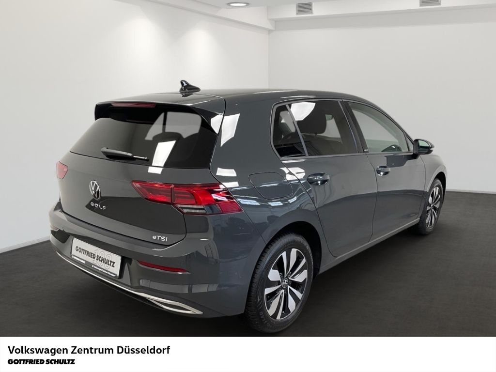 Volkswagen Golf 2024 г. Серый, пробег 22759 км