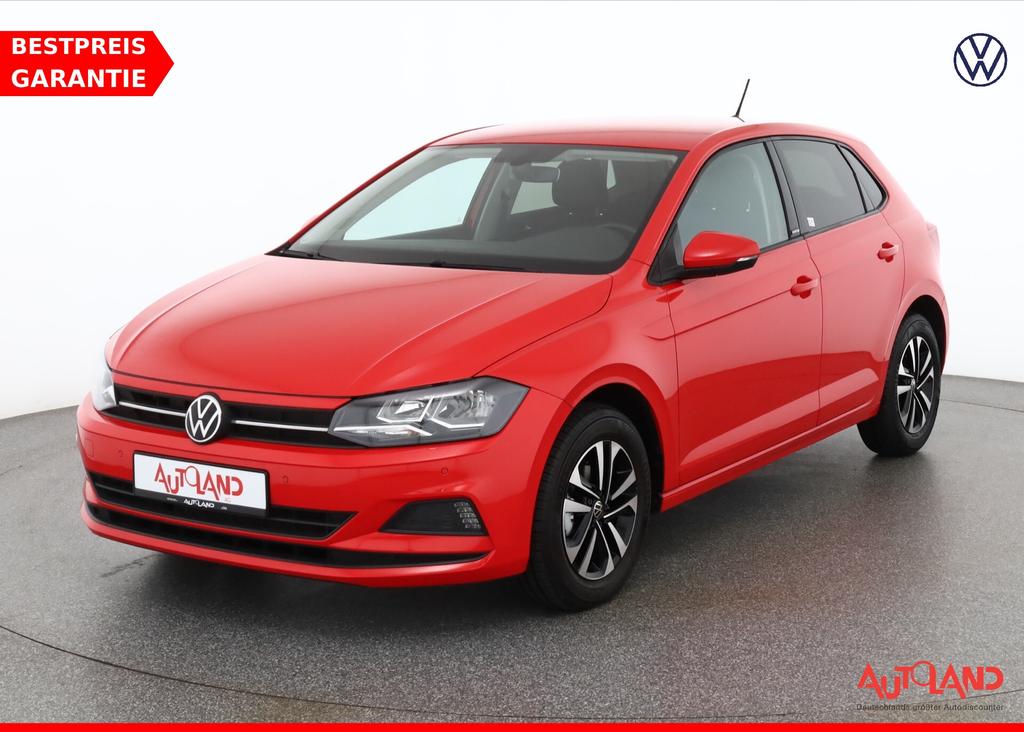 Volkswagen Polo 2022 г. Красный, пробег 43520 км