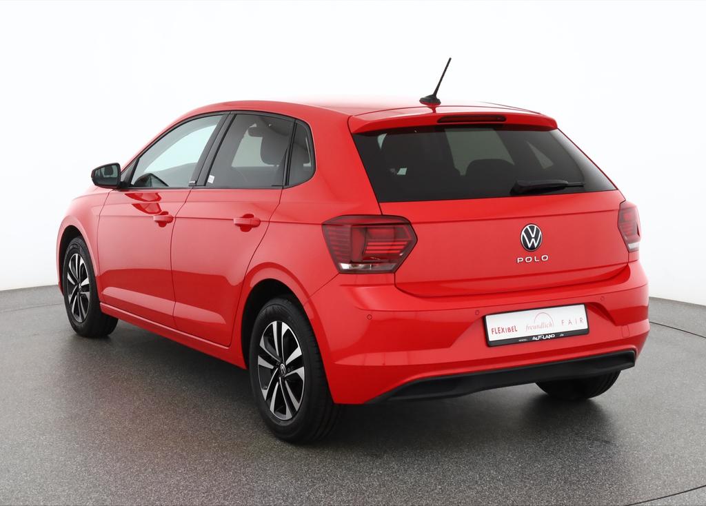 Volkswagen Polo 2022 г. Красный, пробег 43520 км