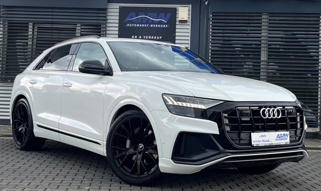 Audi Q8 2022 г. Белый, пробег 43900 км