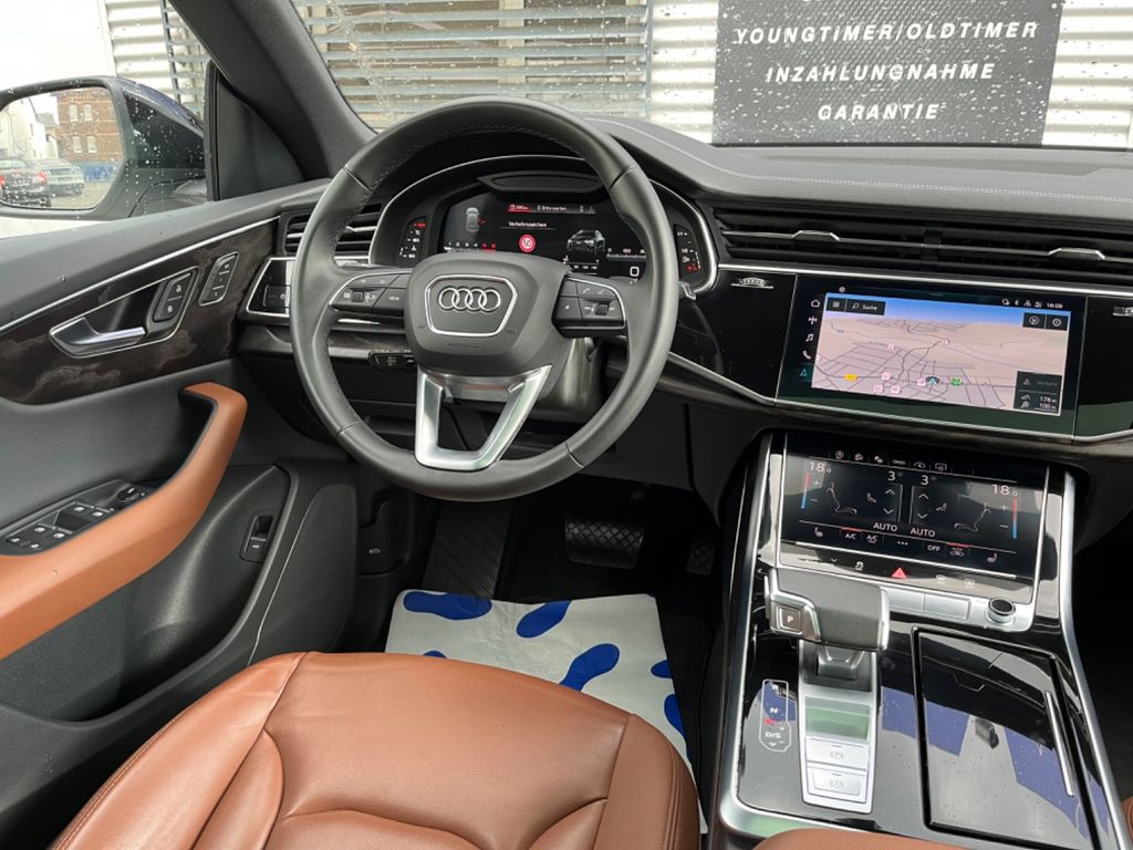 Audi Q8 2022 г. Белый, пробег 43900 км