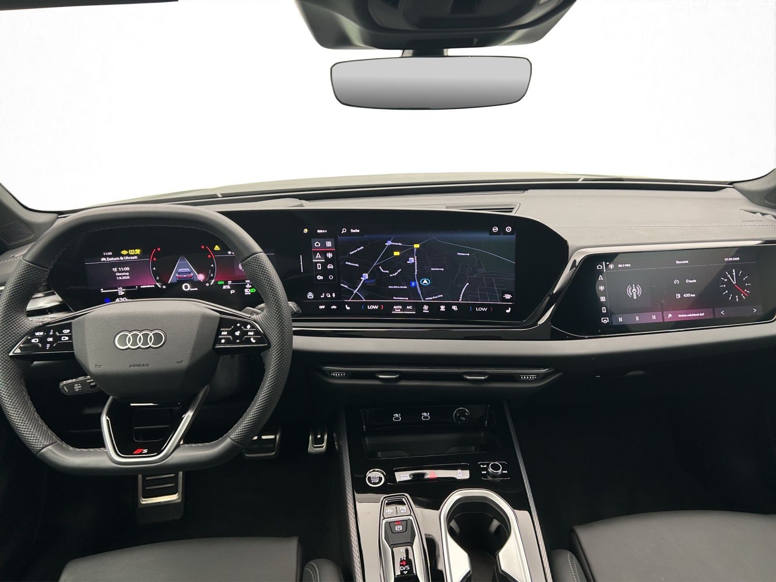 Audi A6 2026 г. Чёрный, пробег 28127 км
