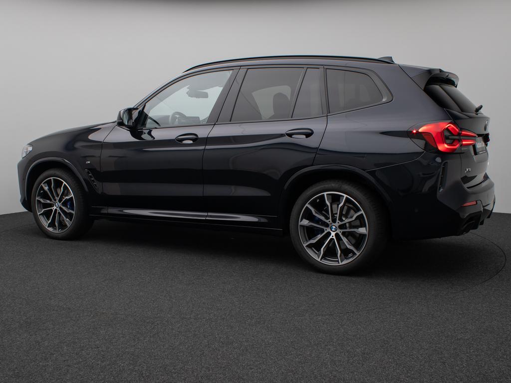 BMW X3 M40 2023 г. Чёрный, пробег 26145 км