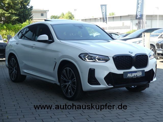 BMW X4 2025 г. Белый, пробег 32640 км