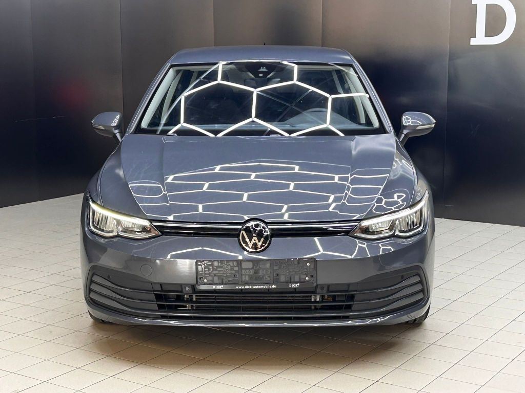 Volkswagen Golf 2023 г. Серый, пробег 48232 км