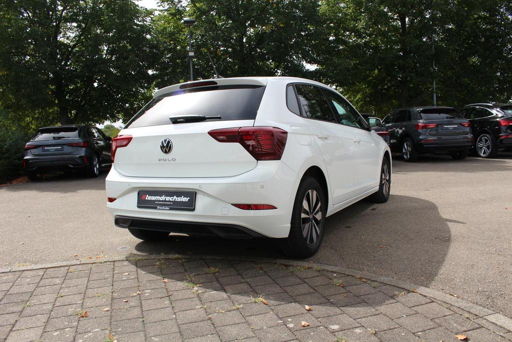 Volkswagen Polo 2024 г. Белый, пробег 56582 км