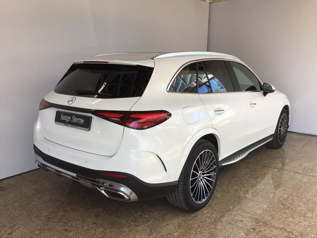 Mercedes-Benz GLC 300 2025 г. Белый, пробег 24154 км